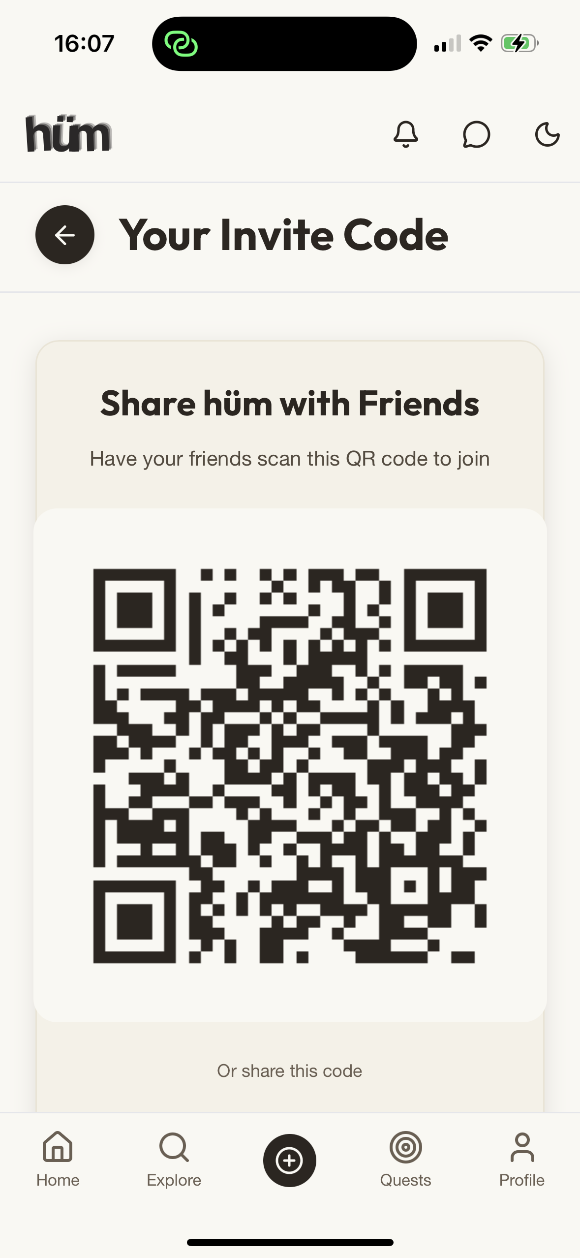 Referral QR code to share hüm with friends